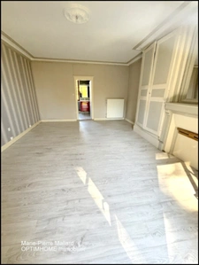 Belle maison en pierres de pays avec nombreuses dépendance à MONTBOUCHER (23)