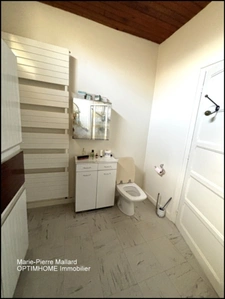 Maison de 9 pièces à ROYERE DE VASSIVIERE (23)