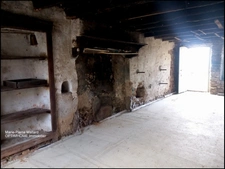 Maison mitoyenne de village à rénover 28 500 € !!!