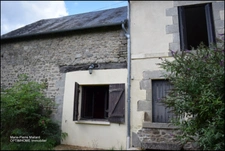 Maison mitoyenne + petite maison avec terrains et hangar à 15 mn de Guéret