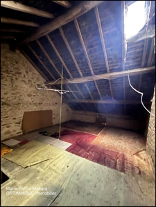 Ensemble immobilier à rénover à SAINT DIZIER LEYRENNE (23)