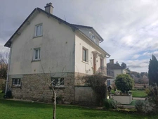 Maison de 4 chambres à PEYRAT LE CHATEAU (87)