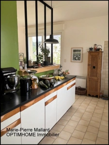 Jolie maison avec beau jardin  à TARNAC (19)