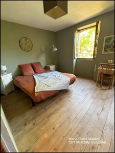Maison familiale typique creusoise de 9 pièces à BLESSAC (23)