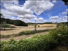 Ensemble immobilier à rénover à SAINT DIZIER LEYRENNE (23)