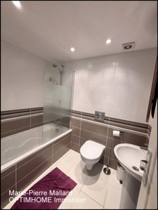 Maison de ville habitable de suite de 10 pièces BOURGANEUF (23)
