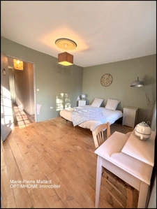 Maison familiale typique creusoise de 9 pièces à BLESSAC (23)