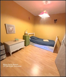 Maison familiale typique creusoise de 9 pièces à BLESSAC (23)