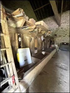 Ensemble immobilier à rénover à SAINT DIZIER LEYRENNE (23)