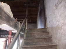 Maison mitoyenne de village à rénover 28 500 € !!!