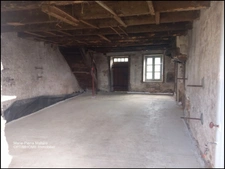 Maison mitoyenne de village à rénover 28 500 € !!!