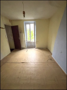 Pied à terre de 2 pièces  à CHATELUS LE MARCHEIX (23)