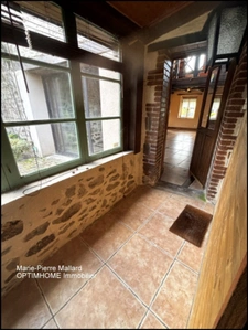 Maison familiale de 7 pièces à BOURGANEUF (23)