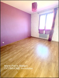 Maison de famille avec 6 pièces à THAURON (23)