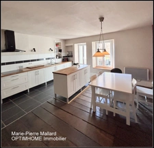 Maison de ville habitable de suite de 10 pièces BOURGANEUF (23)