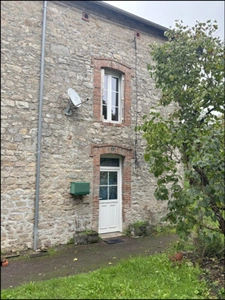 Pied à terre de 2 pièces  à CHATELUS LE MARCHEIX (23)