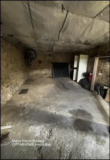 Ensemble immobilier à rénover à SAINT DIZIER LEYRENNE (23)