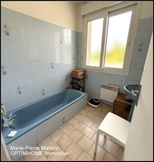 Jolie maison avec beau jardin  à TARNAC (19)