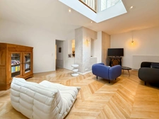 VIENNE DEPT (86) FOR SALE 8-ROOM BOURGEOIS HOUSE IN CHATELLERAULT (86)