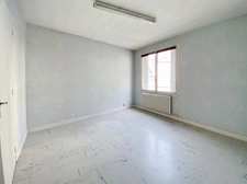 Dept of Vienne (86) For Sale House with commercial premises