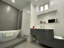 Dpt Vienne (86), for sale CHATELLERAULT bourgeois apartment T6 of 161.64 m²  