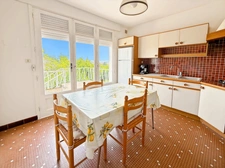 Department of Vienne (86) Contemporary house 102.83 m2 land 857 m2 