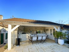 Department of Vienne (86), for sale in Thuré, Manor house with 16 rooms, 670m2-35720 m2