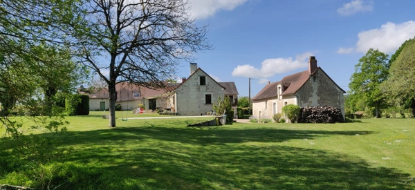 Dept de la Vienne (86) Propriété à vendre 7 pièces terrain 2 hectares SENILLE (86100)