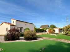 Dept de la Vienne (86)  Maison de caractère à vendre 6 pièces CHATELLERAULT (86)