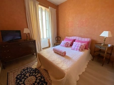Department of Vienne (86), for sale in CHATELLERAULT, elegant 6-room apartment of 161.64 m²  