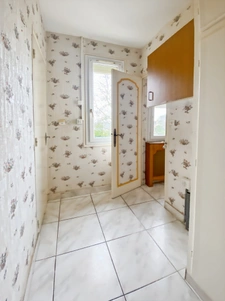  Dpt Vienne (86), for sale in VOUNEUIL SUR VIENNE (86) 6-room house of 136 m2, land 1213 m2