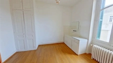 Dpt Vienne (86), à vendre à Châtellerault une maison type 9 de 261 m² - Terrain de 672 m2 
