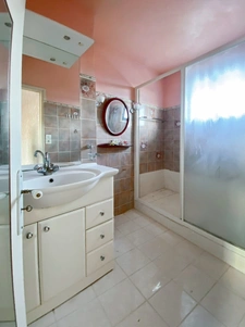 Dpt Vienne (86), for sale SAINT SAUVEUR a P5 house of 122.48 m² Land of 1398 m2