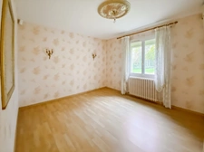  Dpt Vienne (86), for sale in VOUNEUIL SUR VIENNE (86) 6-room house of 136 m2, land 1213 m2