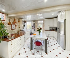 Dpt Vienne (86), for sale in Thuré, 16-room Mansion 670m2-35720 m2