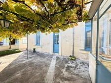 Department of Vienne (86) Single-storey house for sale with 8 rooms CHATELLERAULT (86)