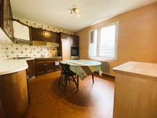 Vienne (86) department, for sale in CHATELLERAULT: 6-room house of 143.55 m² - Land of 680 m² 