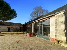Dpt Vienne (86), for sale CHATELLERAULT house P7 of 220 m² - Land of 4,747.00 m² 