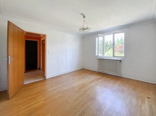 Dpt Vienne (86), for sale CHATELLERAULT house P7 of 174 m² - Land of 1,229.00 m² 