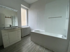 Dpt Vienne (86), for sale CHATELLERAULT house P5 of 120.05 m² - Land of 697.00 m² 
