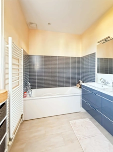 Dept of Vienne (86) Town house for sale, 8 rooms CHATELLERAULT (86)
