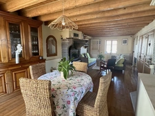 Maison de ville 320m² 10 pièces avec garage et jardin à Beauregard L'évêque 