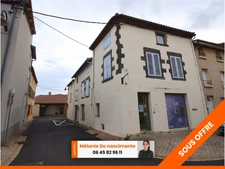 Immeuble 122m² en plein centre ville de Pont-du-Château 
