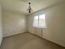 Maison 125m² 7 pièces + garage + dépendances sur parcelle de 885m² à Culhat 
