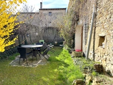 Maison de ville 320m² 10 pièces avec garage et jardin à Beauregard L'évêque 