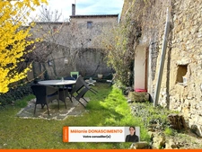 Maison de ville 320m² 10 pièces avec garage et jardin à Beauregard L'évêque 