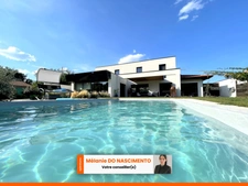 Villa d'architecte 200m² avec piscine sur parcelle de 1610m² à Pont-du-Château 