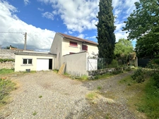 Maison 125m² 7 pièces + garage + dépendances sur parcelle de 885m² à Culhat 