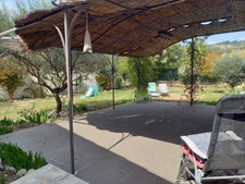 Maison à louer 4 pièces 83 m2 et jardin arboré (500 m2) à GREOUX LES BAINS (04)