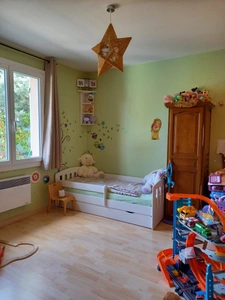 Maison à louer 4 pièces 83 m2 et jardin arboré (500 m2) à GREOUX LES BAINS (04)